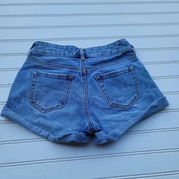 Bullhead Denim Co. Women's Size 1/ 22 Blue High Rise Jeans Shorts Distressed - Picture 10 of 10